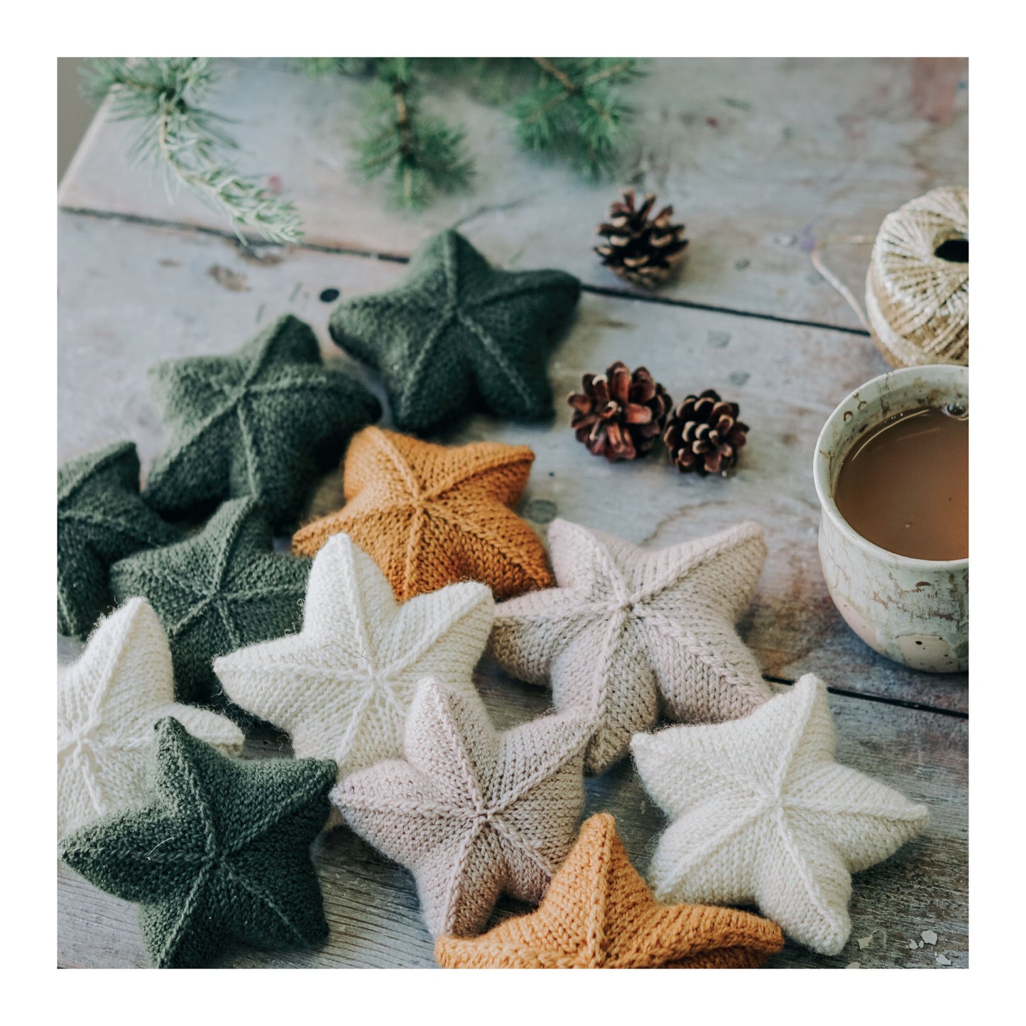 Scandinavian Style Christmas Knits - Book